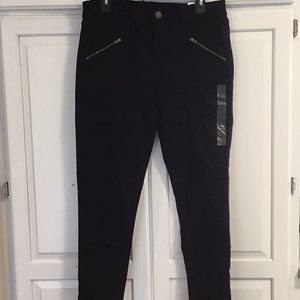 American Eagle Outfitters Black jogging crop 14